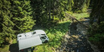 Electric Vehicle Towing: What to Know Before Hauling - Cover Image